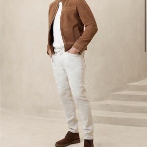 Banana Republic Traveler Jeans in Ecru Wash